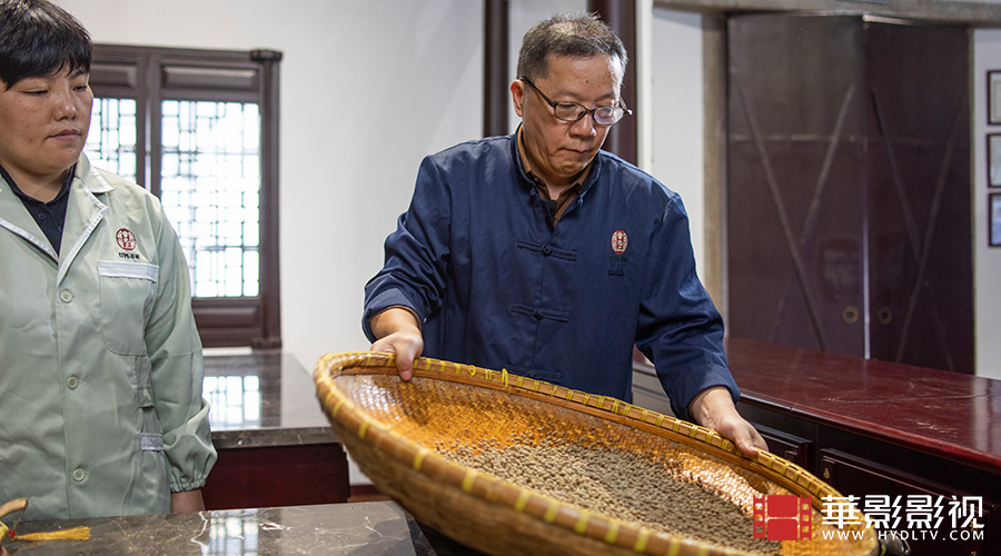 1710817905943569.jpg 雷允上中藥傳統(tǒng)技藝(泛丸)-2.jpg